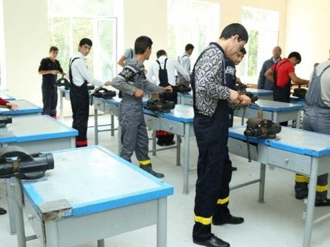 Qazaxıstan mətbuatı Azərbaycanın peşə təmayül siniflərindən yazdı