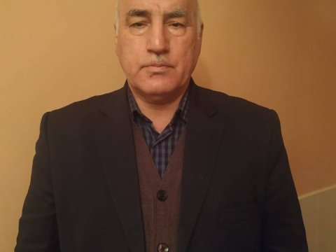 5 fənn üzrə abituriyent hazırlayan qeyri-adi müəllim – İxtisasca fars dili mütəxəssisidir