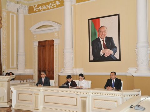 Paytaxt məktəblilərinin müəllifi olduğu yeni kitab çap edilib