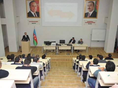 Biliyin qiymətləndirilməsi müzakirədə