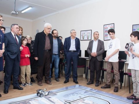 Xəzər Universitetində “Elm şənliyi” sərgisi açılıb