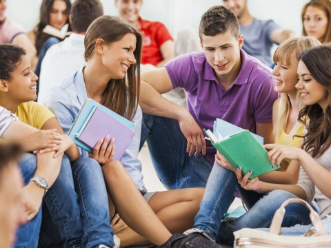 Çin və Macarıstanda  təqaüdlə oxumaq istəyənlərin nəzərinə: Sənəd qəbuluna az qaldı