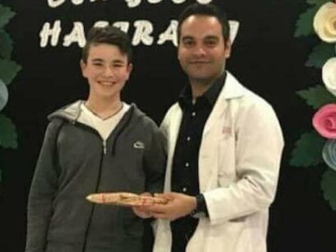 İşdən çıxarılan müəllim özünü öldürdü 