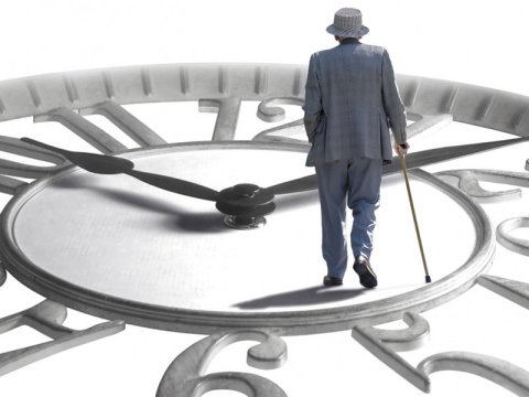 Təqaüd yaşına çatan məktəb  direktorları ilə  müqavilə nəyə əsasən uzadılır?-Əsas meyarlar