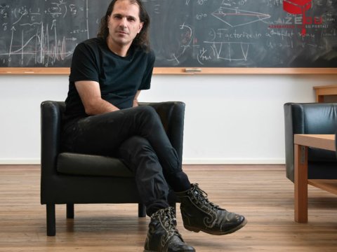 Dünyanın 100 dahisi sırasında olan gənc soydaşımız-Eynşteynin ofisi ona niyə verilib?-DOSYE-FOTO