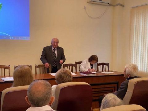 Aşqarlar Kimyası İnstitutunda səmərəli elmi fəaliyyəti ilə fərqlənən alimlər mükafatlandırılıb