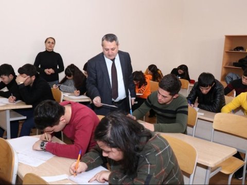 Texniki Universitetin əməkdaşları kollecdə imtahan prosesini izləyiblər