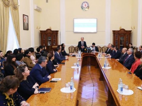 Elm Tarixi İnstitutunun direktoru diasporla bağlı elektron layihənin təqdimatında