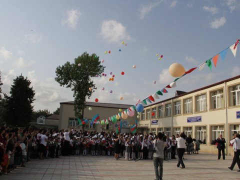 Cəmi 5 şagirdlə işə başlayan, 200-dən çox alim yetirən tarixi məktəb –Direktordan açıqlama