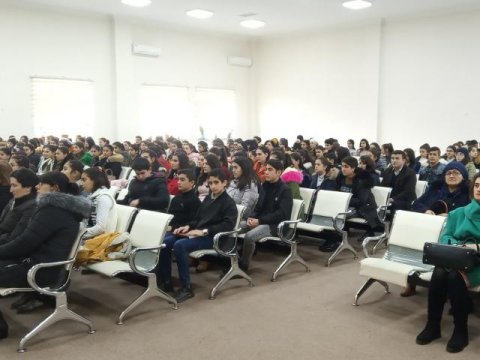 Şagirdlərdə mütaliə mədəniyyəti formalaşdırılır