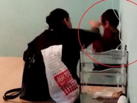 Bakıda  azyaşlını döyən müəllim işdən çıxarılıb - RƏSMİ