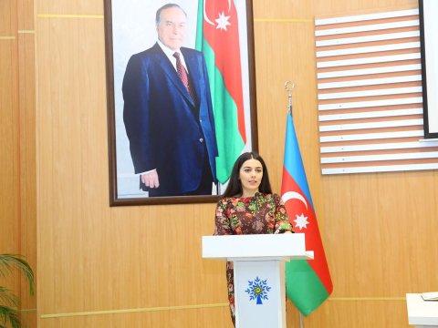 Çindəki azərbaycanlı doktorant: “Çıxış bağlanıb, övladımın virusa yoluxacağından çox qorxuram”
