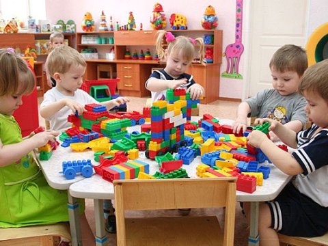  Körpələr evindən daha bir hadisə:  Uşaqlar döyülür? 