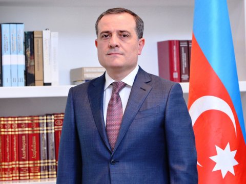 Sertifikasiyadan keçməyən müəllimlə bağlı hansı işlər görülməlidir?-  Nazirin çıxışına münasibət