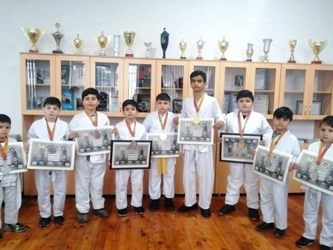 Bu məktəbin 9 şagirdi qalib oldu