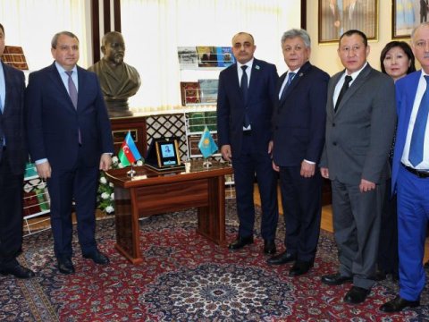 Qazaxıstan nümayəndə heyəti Bakı Dövlət Universitetində