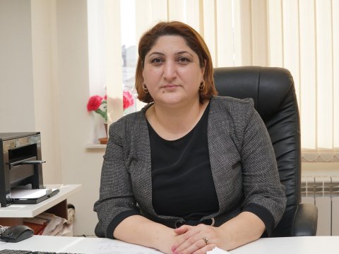 Fiziki əngəllərinə baxmayaraq peşə öyrənən fədakarlar – Qəhrəman dərzi, bərbərlər-TƏSİRLİ REPORTAJ  