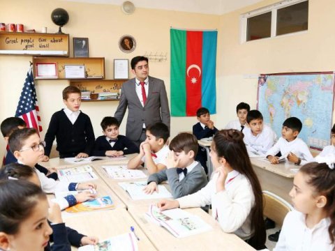 “Müəllim olmaq ürək işidir”