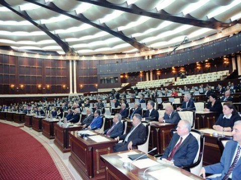 İlk  dəfə  seçilən bu deputatlar həm  də universitetlərdə çalışırlar-SİYAHI