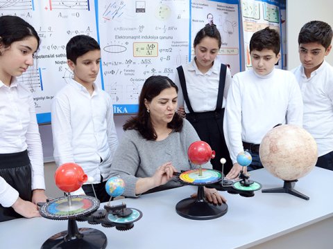 Gənc fiziklərin yaradıcılıq müsabiqəsi başlayır