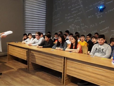 Şagirdlər üçün “Açıq laborator işi”