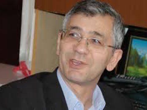 “İmtanlarda yazılı hissə ilə test hissəsini kombinasiya etmək daha ağlabatan olardı”-Rektor