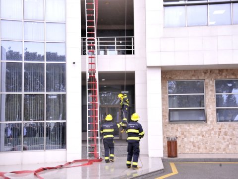 FHN Sağlamlıq imkanları məhdud uşaqlar üçün 2 nömrəli xüsusi internat məktəbində təlim keçirib