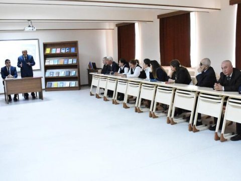 Naxçıvan Müəllimlər İnstitutunda 5-ci sinif riyaziyyat dərsliyinin müzakirəsi