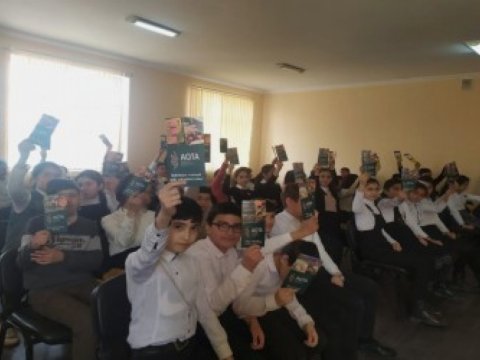 Qax məktəblilərinə sağlam qidalanma vərdişləri haqqında məlumat verilib