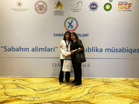 Tanınmış jurnalistin kimyada yenilik edən məktəbli qızı – “İnsanda çox xəstəliklər yaranır ki...”
