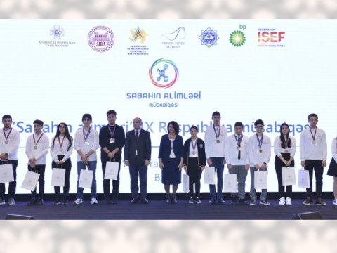 Məktəblilərin iki layihəsi uğur qazanıb