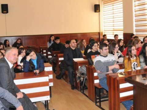 BDU-nun jurnalistika fakültəsi TRT ilə əməkdaşlıq edəcək