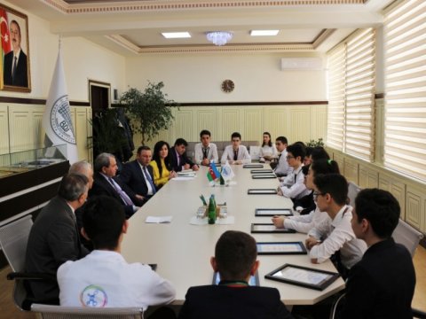 “Gənc istedadlar” liseyi yenə fərqləndi