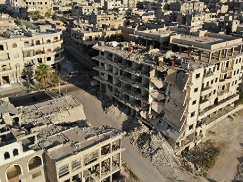 Məktəb bombalandı: Şagirdlər və müəllim həlak oldu  