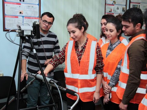 Tələbələrin elmi işlərini sənayə mütəxəssisləri  qiymətləndirəcək- Ali təhsildə İLK