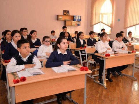 Sabah  40 minə yaxın şagird buraxılış imtahanı verəcək