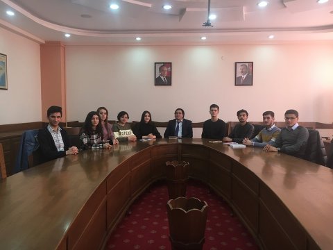 BMU Tələbə Elmi Cəmiyyətinin yeni idarə heyəti ilə görüş keçirilib