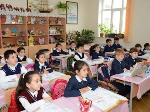 I siniflərə şagird qəbulu bu tarixdə başlanacaq - elektron qaydada