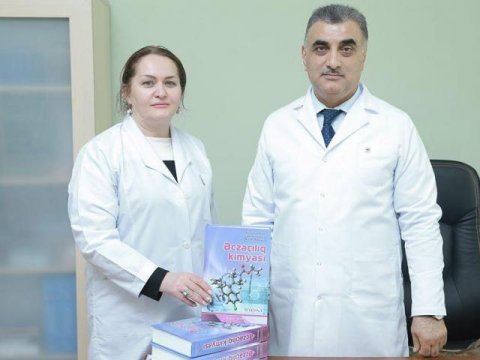 ““Əczaçılıq kimyası”nda hər bir preparat haqqında bilgi var”