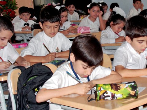 Birinci siniflərə şagird qəbulu başlayır