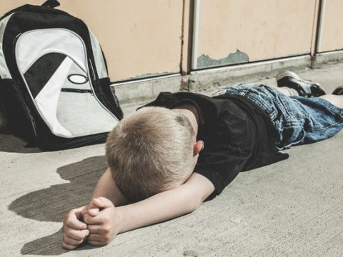 Azərbaycanda dəhşət: Dördüncü sinifdə oxuyan oğlan özünü asdı  