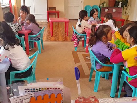 Rüşvətdə ittiham edilən bağça direktoru ilə bağlı qərar elan olundu