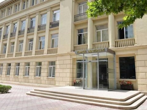 Azərbaycanda ali məktəblərdə tədris ilinin müddəti uzadıldı- RƏSMİ