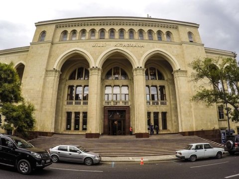 Milli Kitabxana koronavirus təhlükəsinə görə oxuculara xidməti müvəqqəti dayandırıb