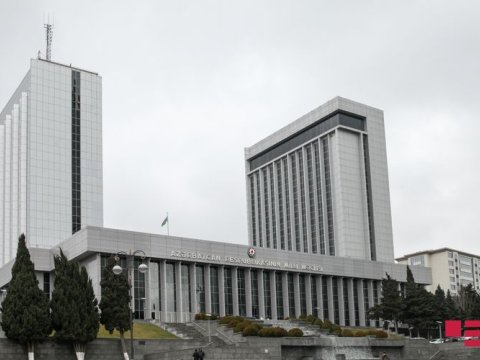  Müəllimlər attestasiyadan keçiriləcək