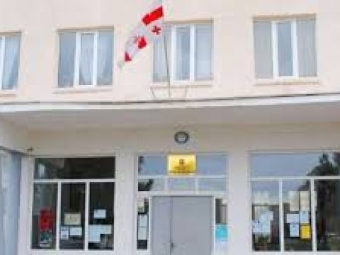 Gürcüstan məktəblərində tətilin müddəti yenidən uzadıldı