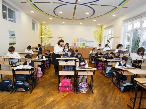 “Sağlam təhsil” sinfinin şagirdləri məktəblilərin gündəlik gigiyenik tələblərindən bəhs edən video hazırlayıblar