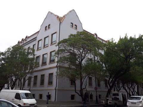 Daha bir universitet tələbələrə güzəşt etdi
