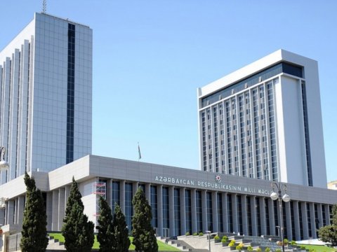 Xarici ölkələrin ali məktəblərinin diplomlarının tanınmasına görə dövlət rüsumu ləğv edilir