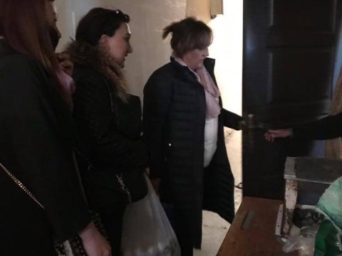 Sumqayıt məktəbindən örnək addım – İmkansız ailələrə yardım paylandı